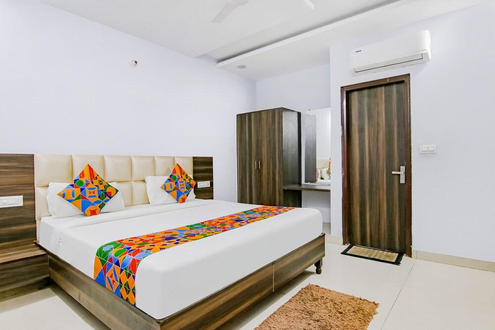 Fabhotel Galaxy View