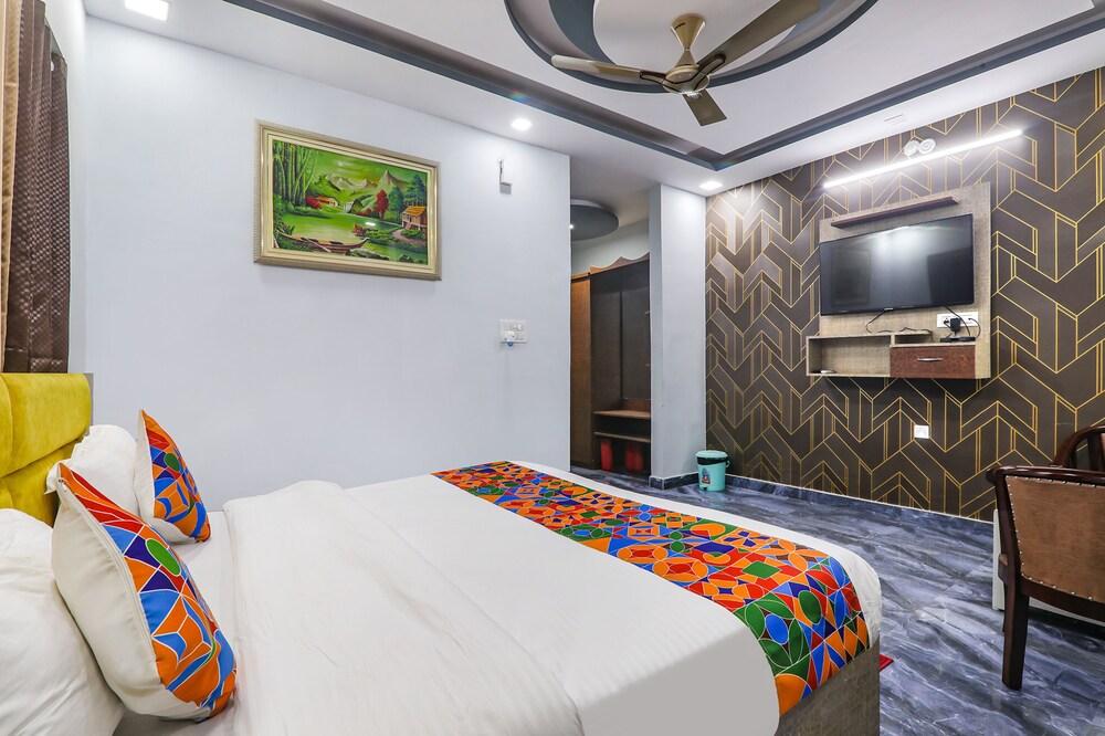 Fabhotel Shyam Palace Inn