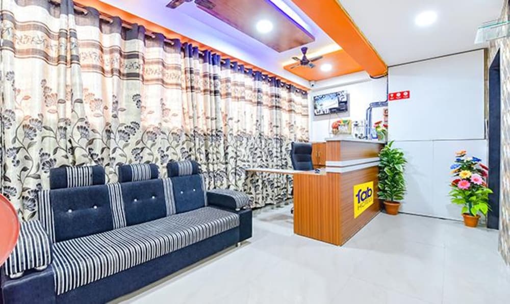 FabHotel Green Park - Nr. Geeta Mandir