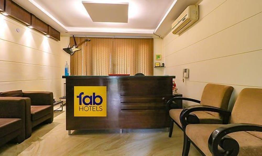 Fabhotel Imperial Inn