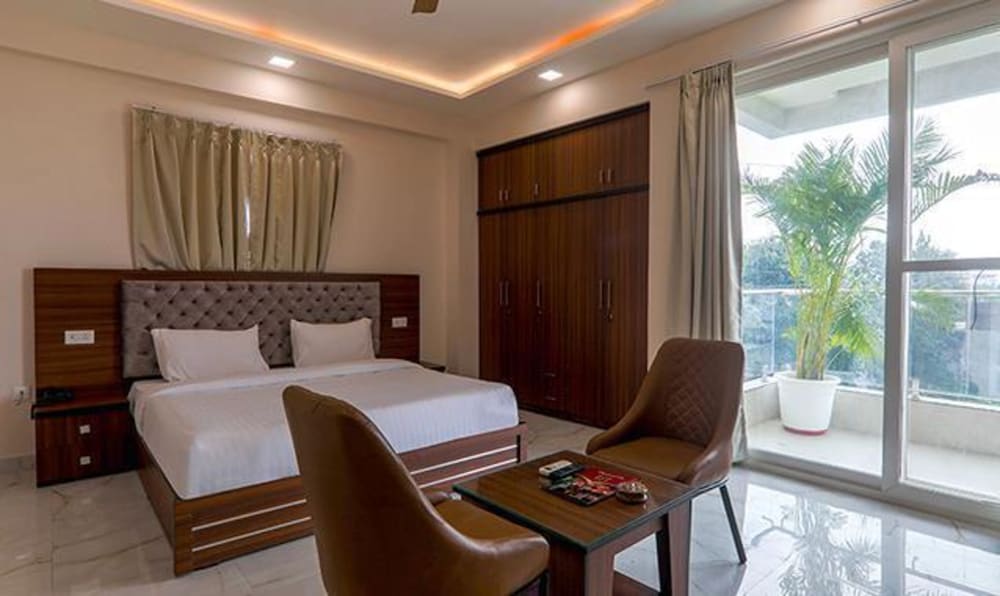 Fabhotel Shivanya