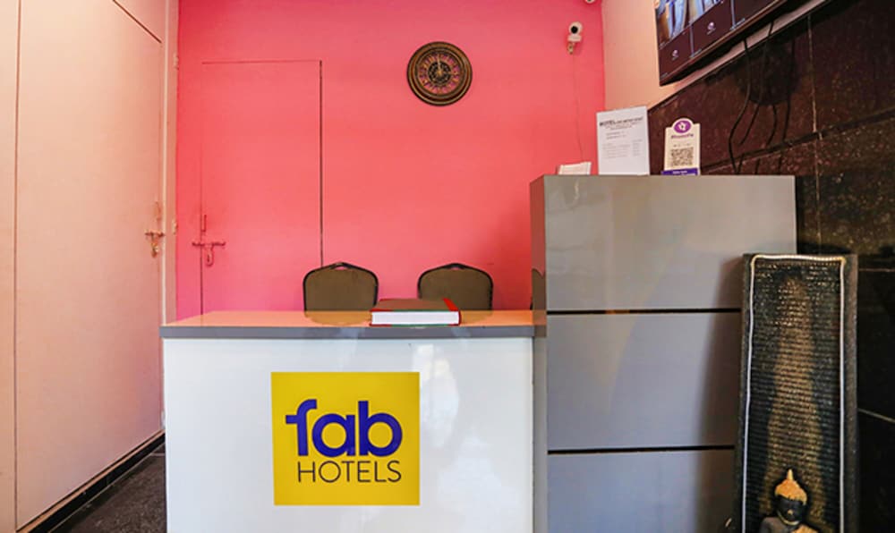 FabHotel F9 Noida Sector 27