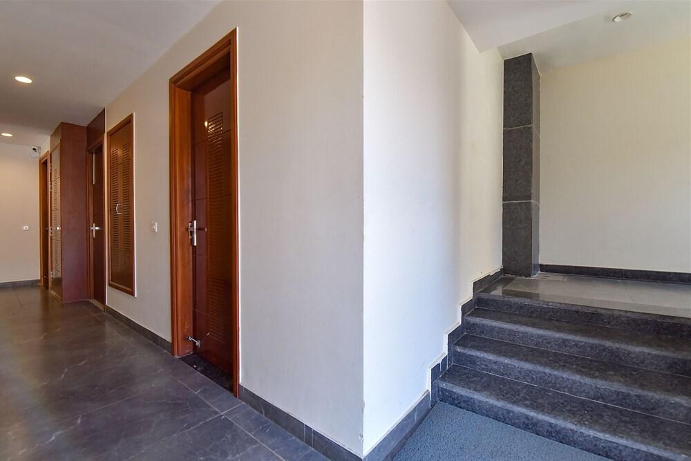 Fabhotel Wind Palace