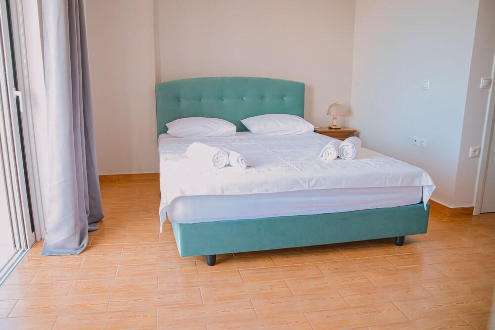 Villa Olga Sea Front Katakolo