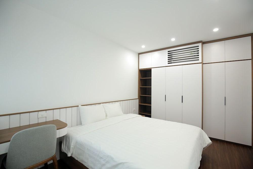 Minasi Home- Westlake