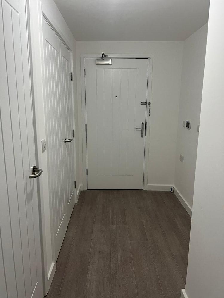 Beautiful 1-bed Apartment in Barking