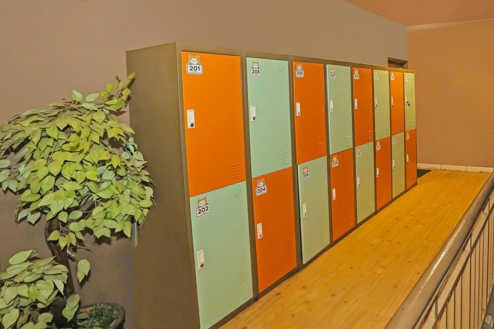 OYO 92460 Vk Pods Pik