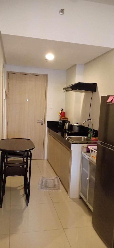 Impeccable 2-bed Apartment in Quezon City