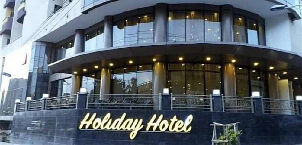 Holiday Hotel