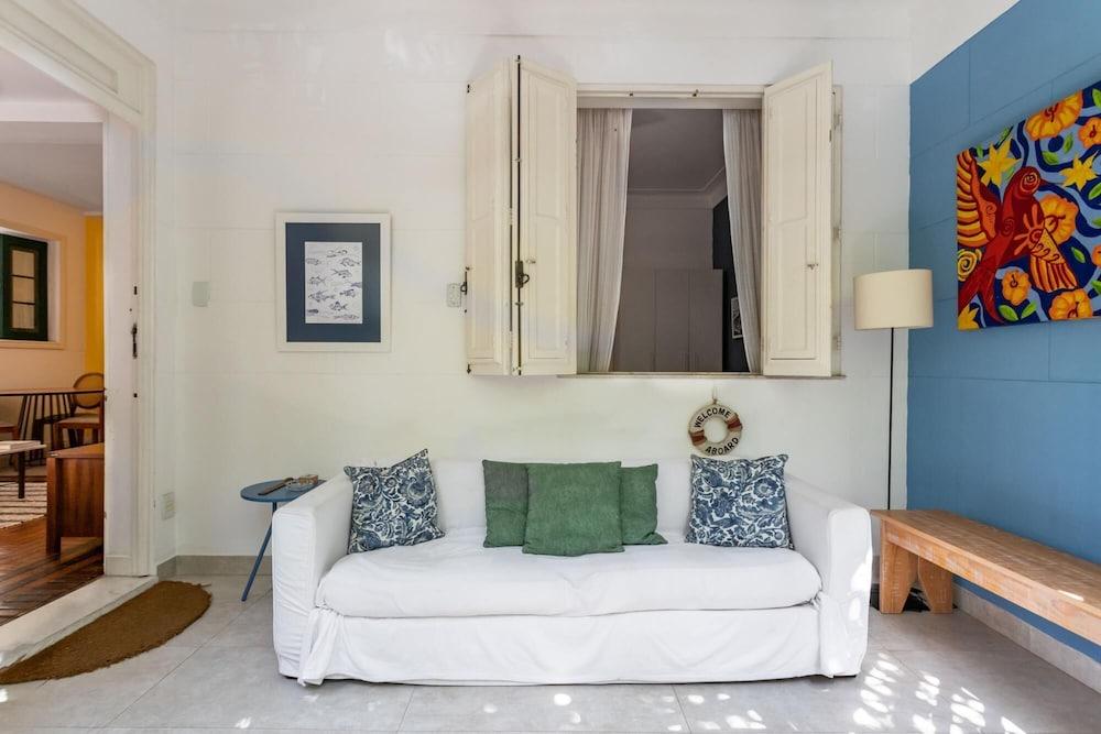 Excellent in Ipanema 2 Suites Bt104