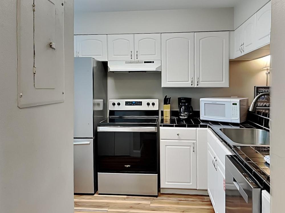 Summerhouse 3 by Southern Vacation Rentals