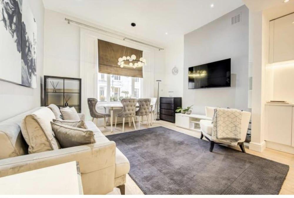 Chelsea - 2bed Apartment - Sleeps 4 - Pet Friendly