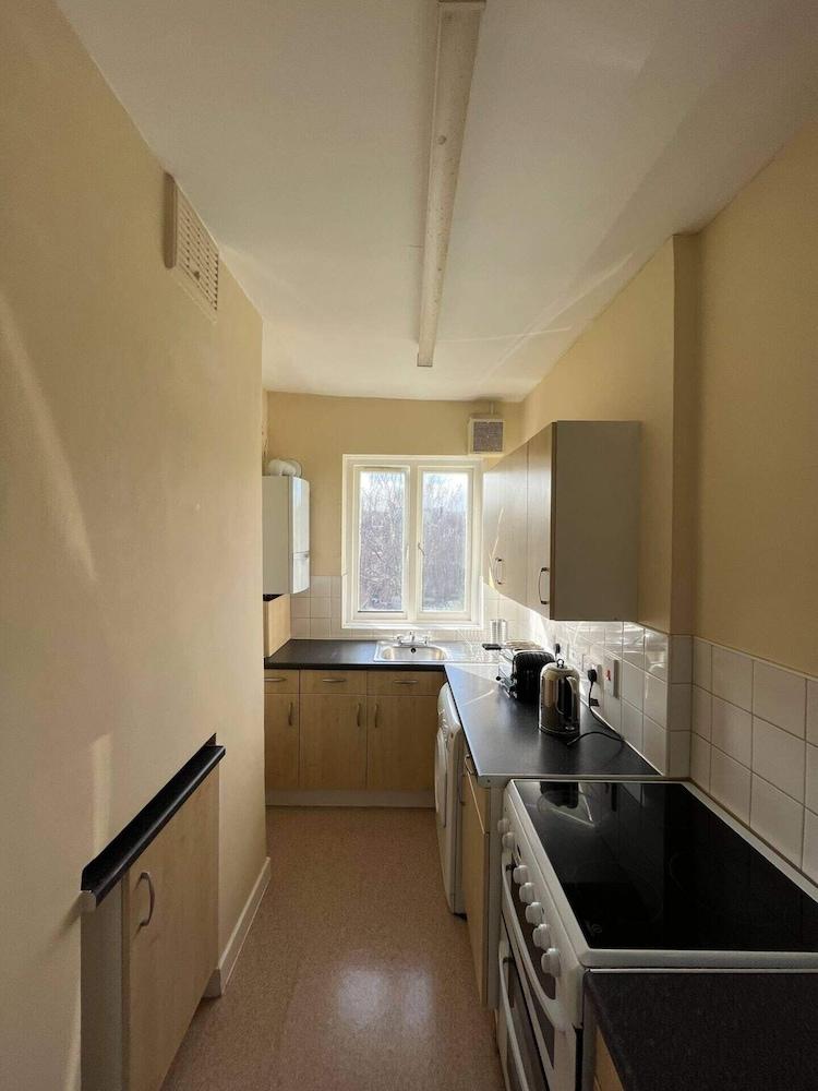 Lovely 1BD Flat With Large Windows - Highbury