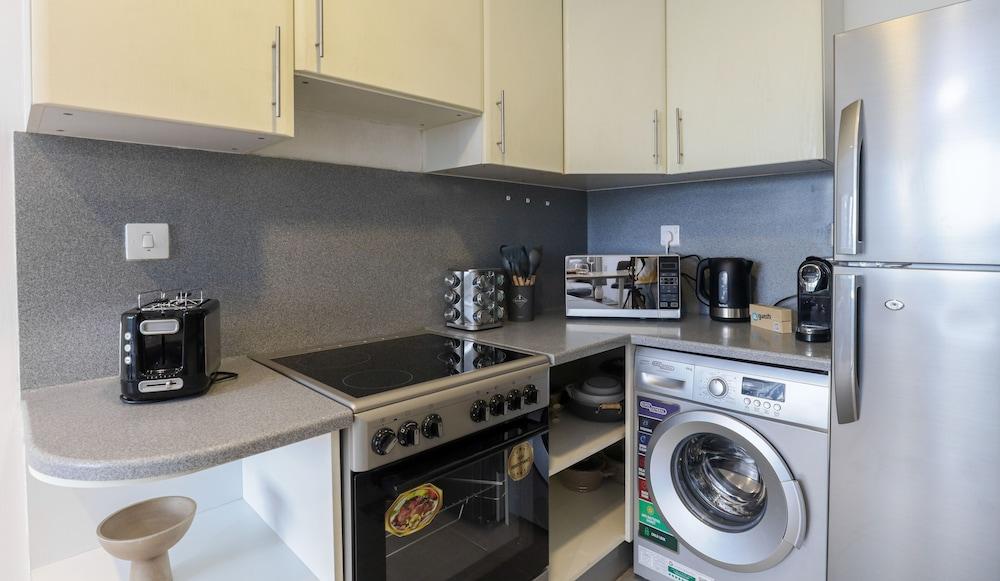 HiGuests - Madison Residency