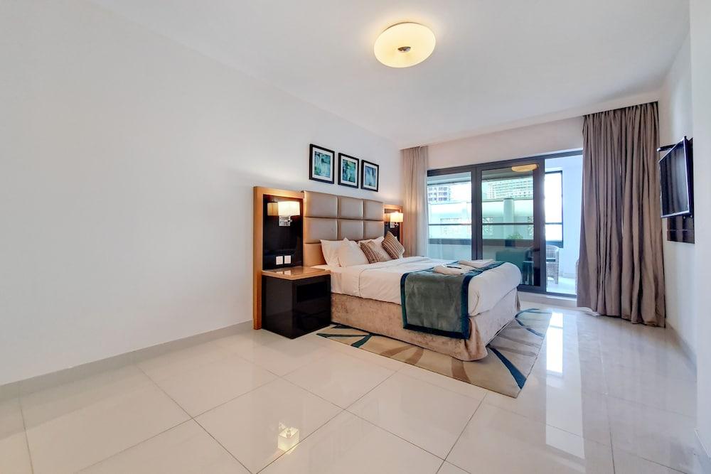 GreenFuture - Capital Bay Tower A