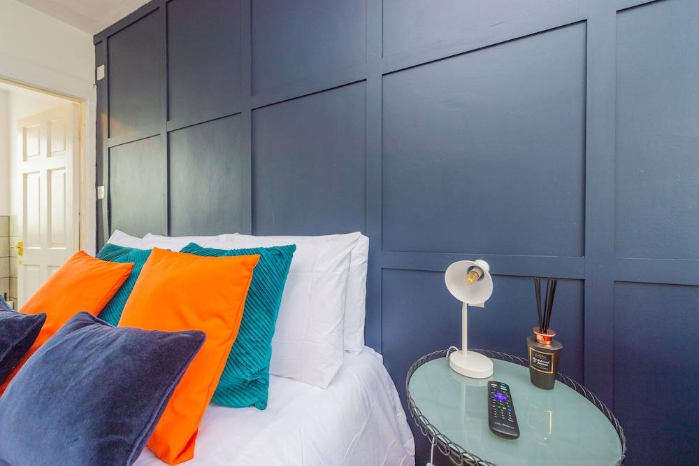 The Annexe, 25 Gorsehill Road