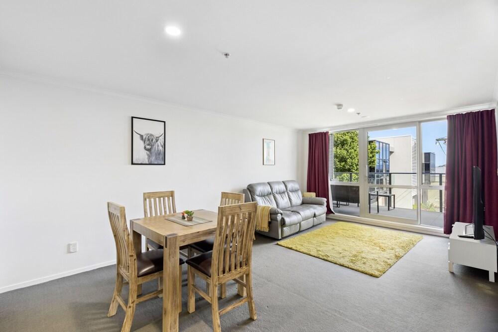 Superb 2BR Aprt in Central City - Wifi