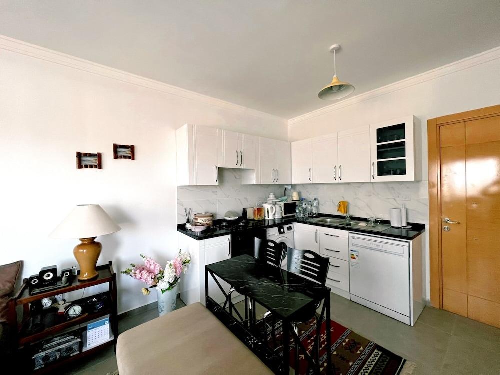 Convenient Sea View Flat in Central Kyrenia