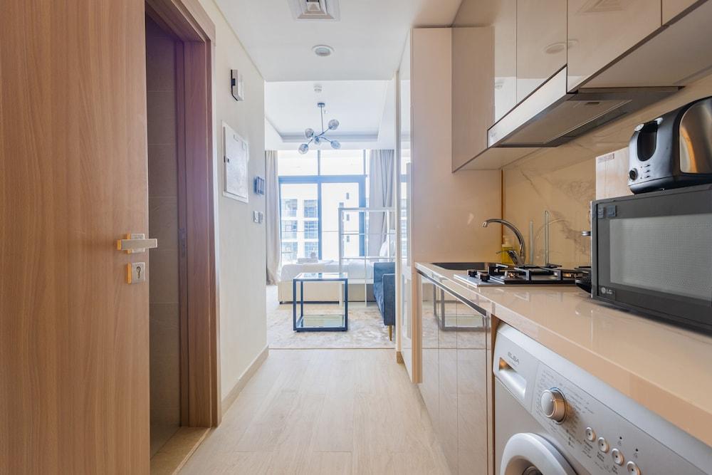 Nasma Luxury Stays - Riviera 10