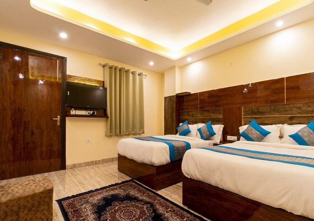 HOTEL DEV PLACE NEW DELHI
