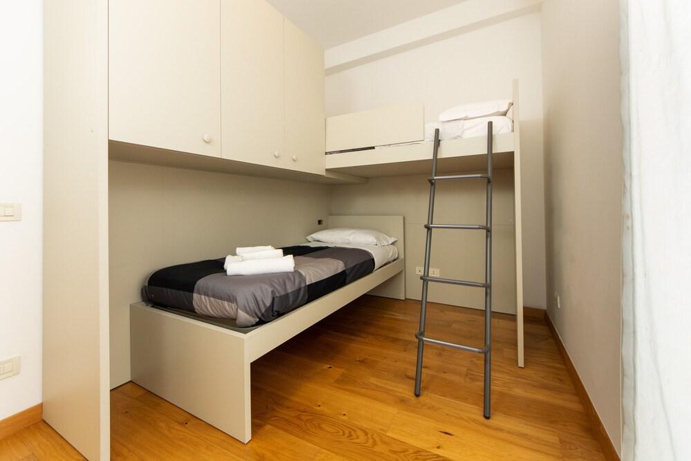 HouSmart Sant'Isaia 67-2