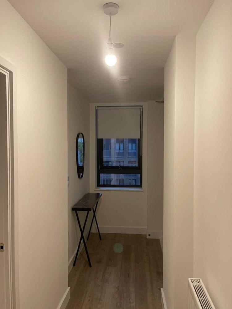 Bright 2 Bed 1 Bath in LONDON SK