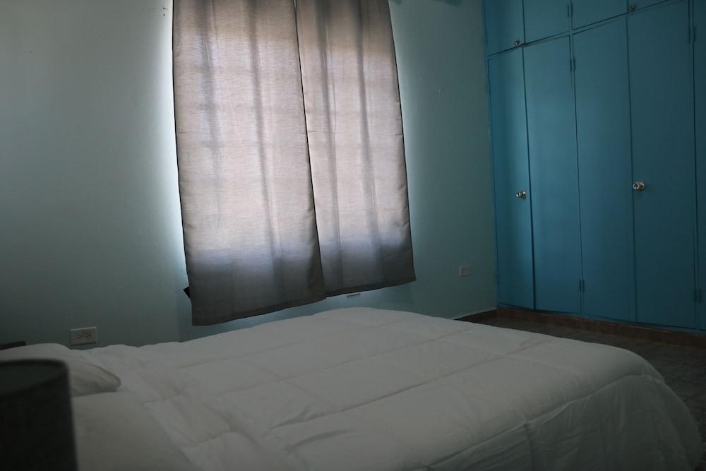 Mavs Combate Beach Club