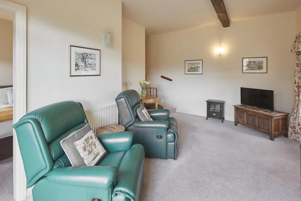 Host Stay Form Cottage