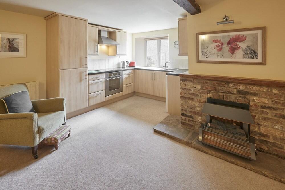 Host Stay Formicary Cottage