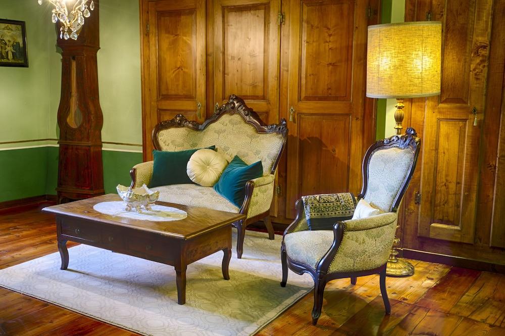 Quart de Lune- Boutique B&B