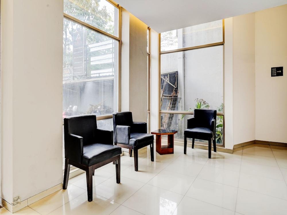 Collection O Riau Near Trans Studio Bandung Formerly Hotel Montameri