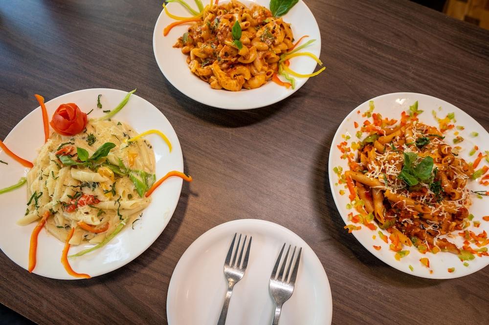 Hotel The Archer Gold