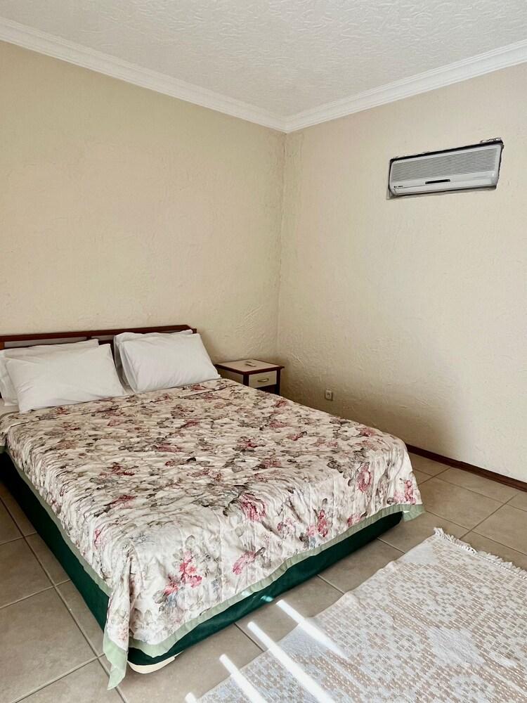 Clinique daily rent apartment