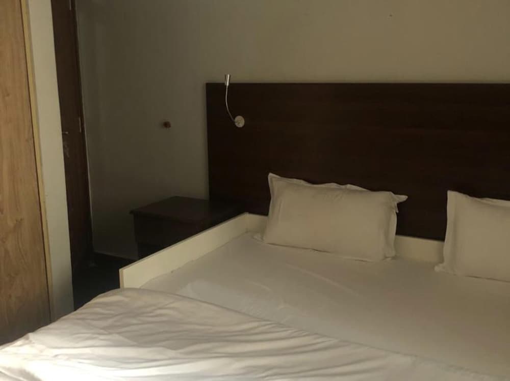 Immaculate 1-bed Apartment in Riverside Drive