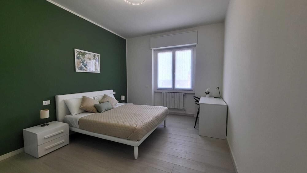 Two Apartments in One - Incentrho