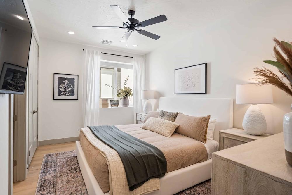 Casa Lua 5 Bedroom Townhouse