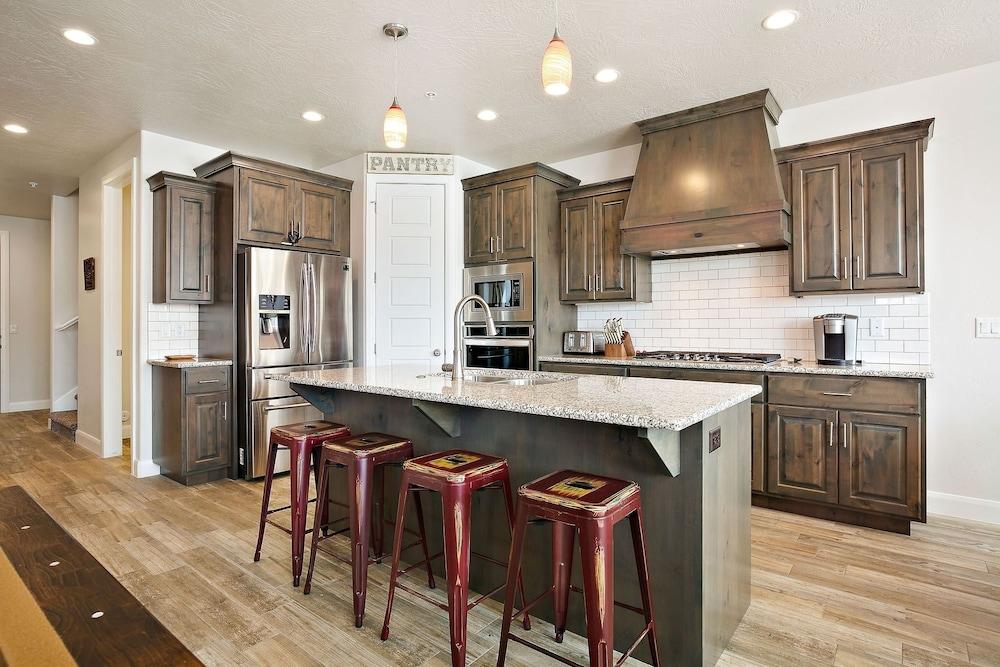 Zion Experience 4 Bedroom Townhouse