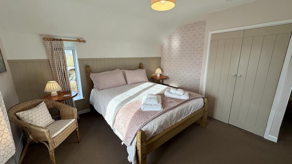 Welcoming 2 Bed Charming Self Catering Cottage