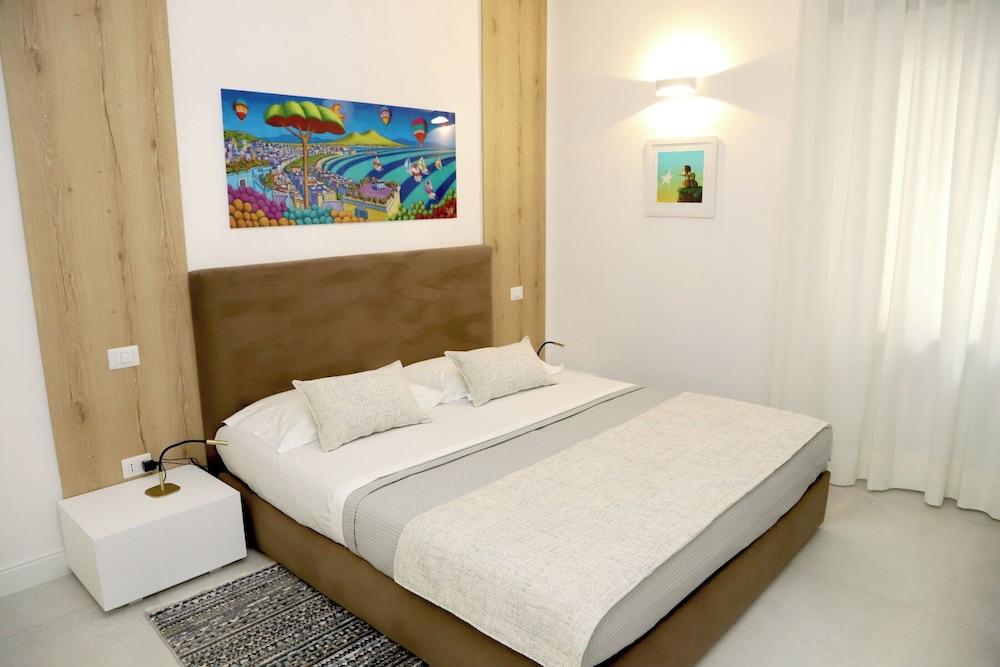 Lo Studio di viale Lo Re Camere & Caffè