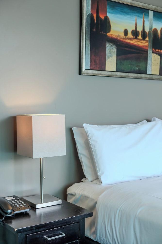 70 Tory Apartment Hotel