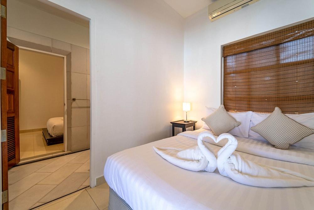 Private 4 Bedroom Pool Villa - NG411