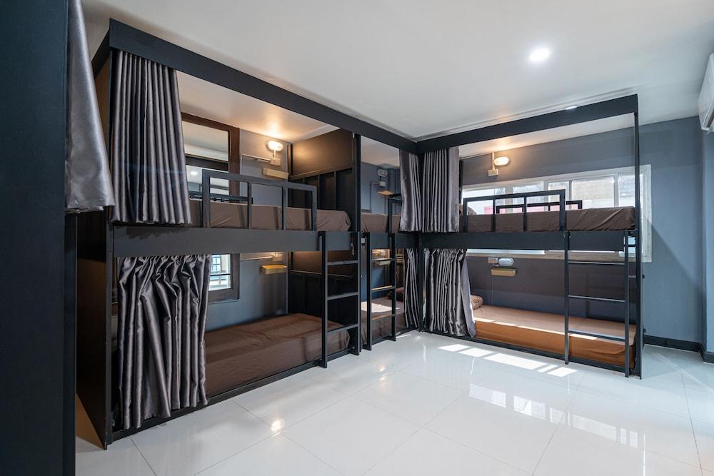 Black Pantera Hostel