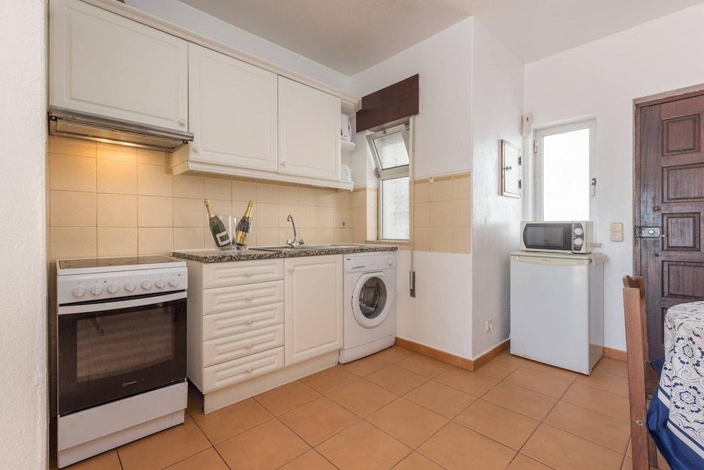 Oceanview Apart A By Sequeira