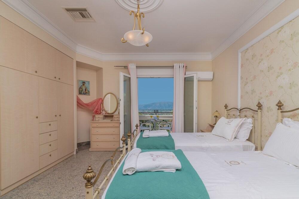 Frido Luxury Villa - 600 Sqm