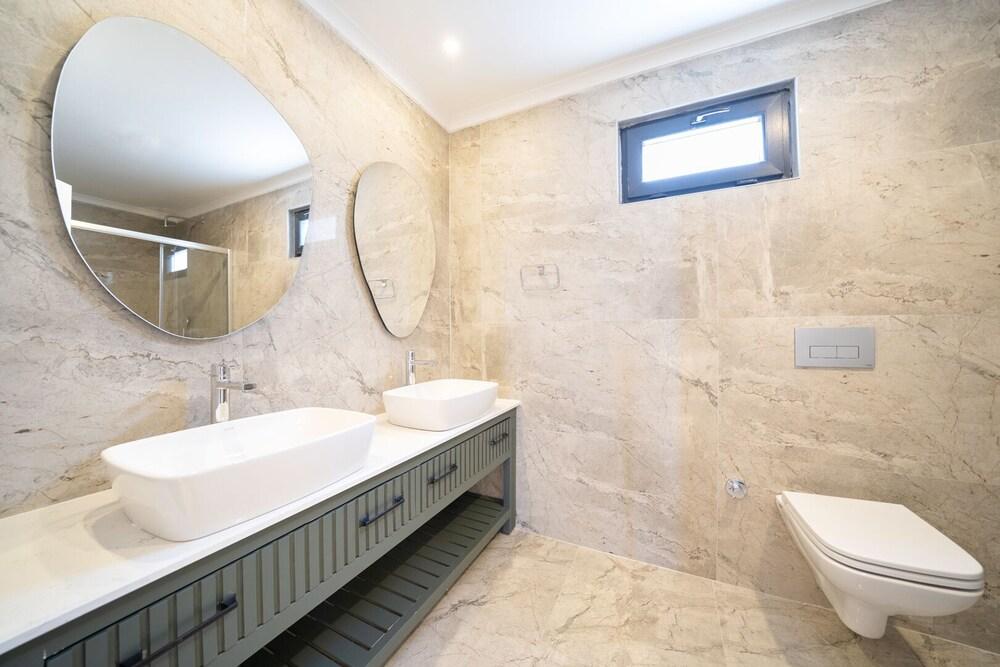 Villa Molly With Sea