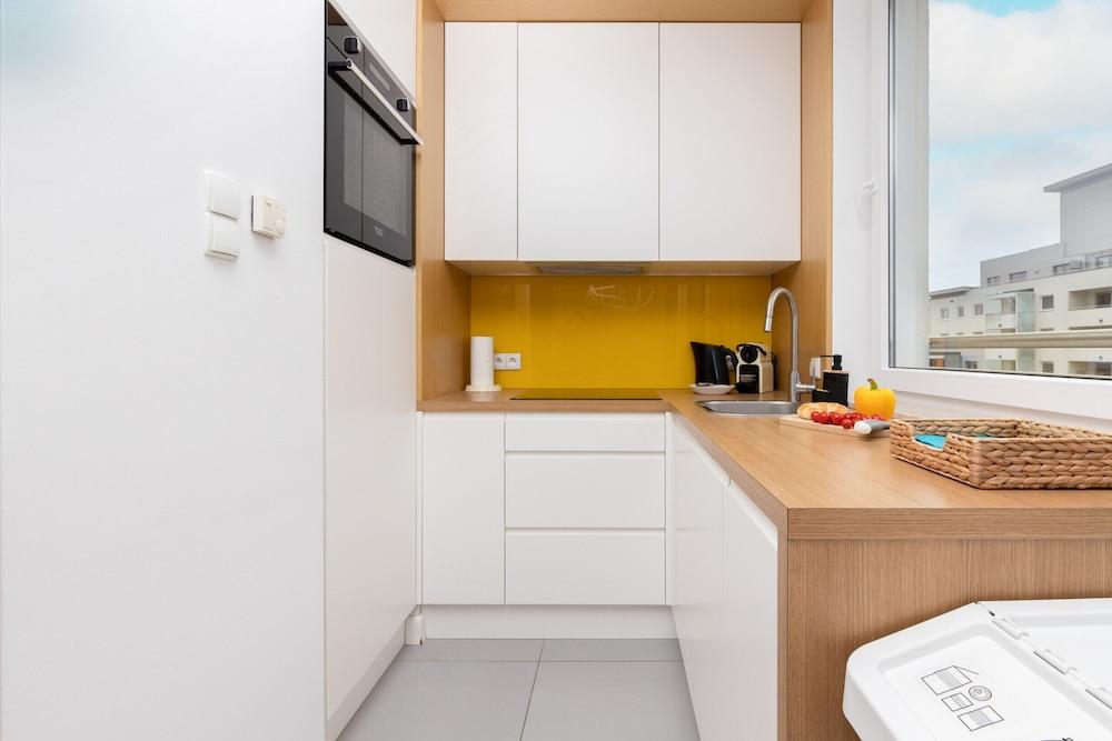 Apartment in the Clouds by Renters