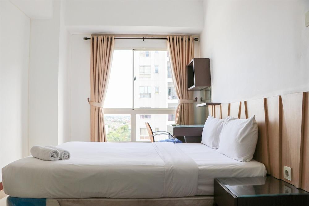 Relaxing 2Br Apartment At Scientia Residence