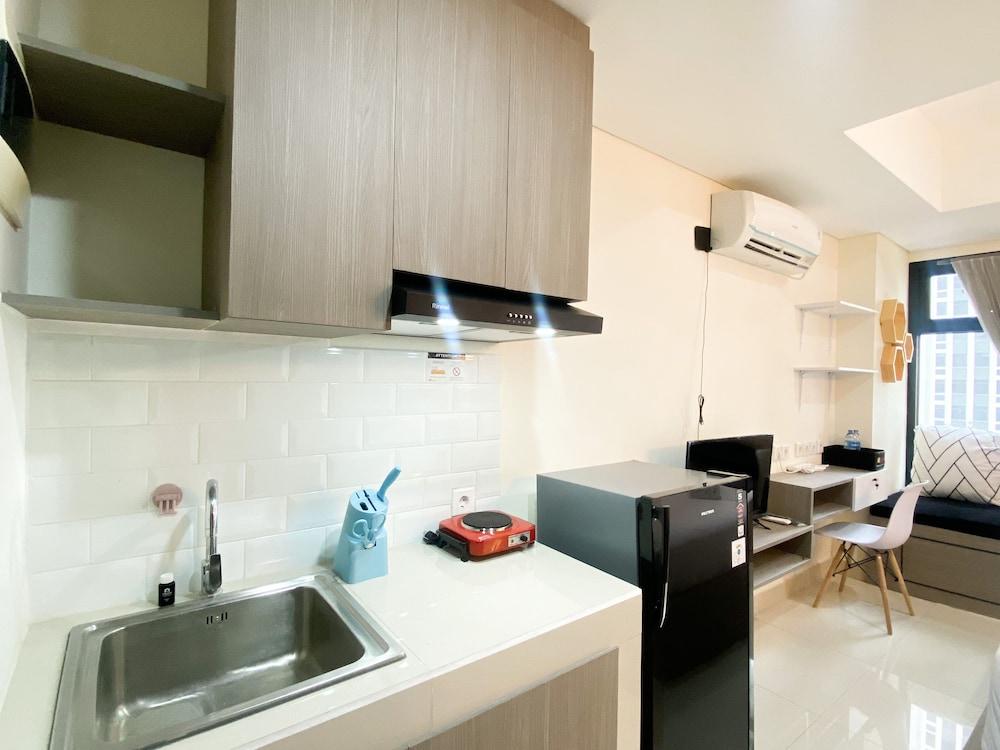 Cozy Studio Room At Pollux Chadstone Apartment