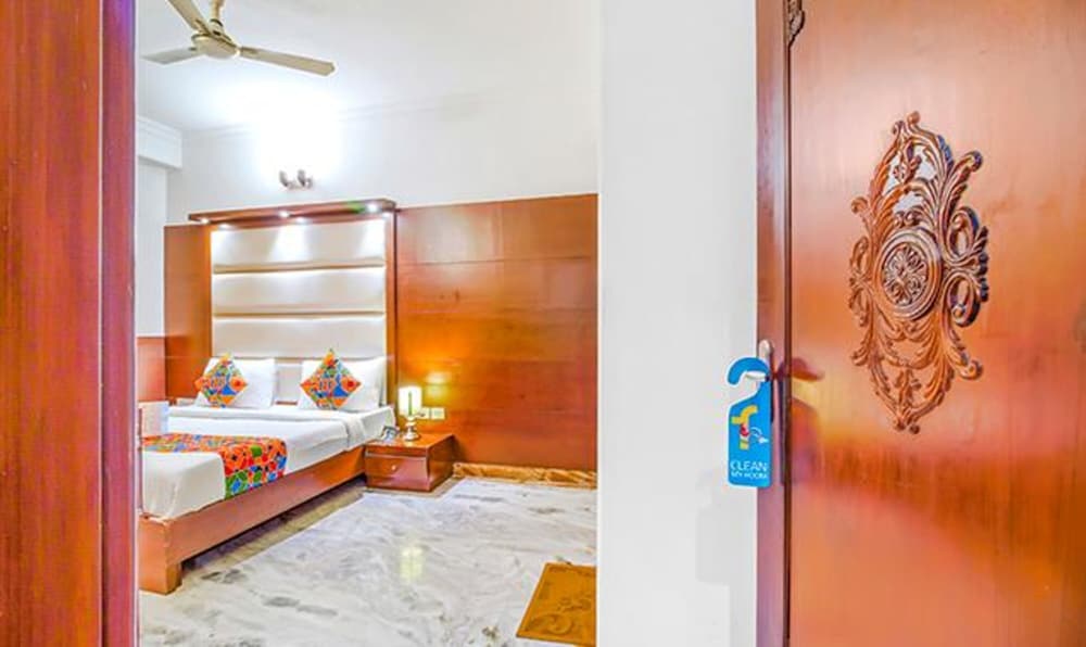 Fabhotel Star Delhi