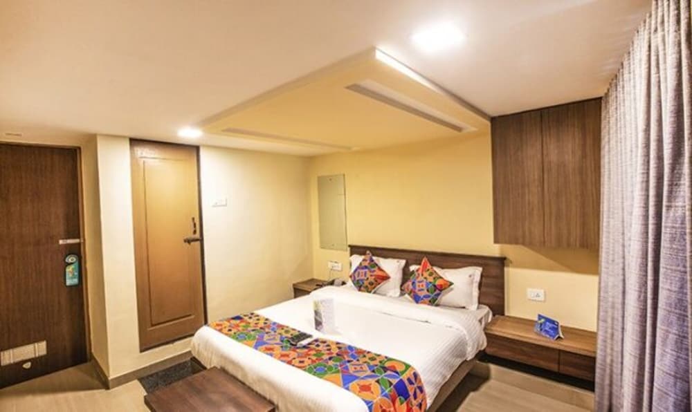 FabHotel Silver Lake